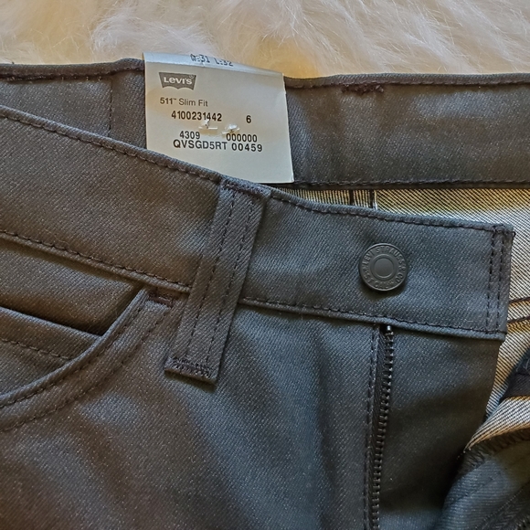 Levi Jeans - Picture 2 of 7